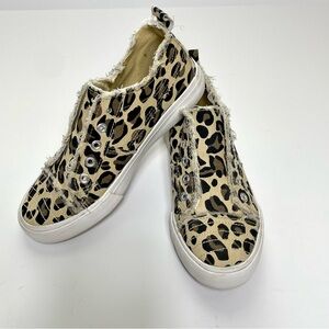 Girlie Girl Original Size 6 Distress Leopard Slip On Tennis Shoes